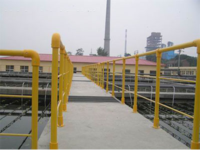 玻（bō）璃（lí）鋼（gāng）汙水池（chí）圍欄